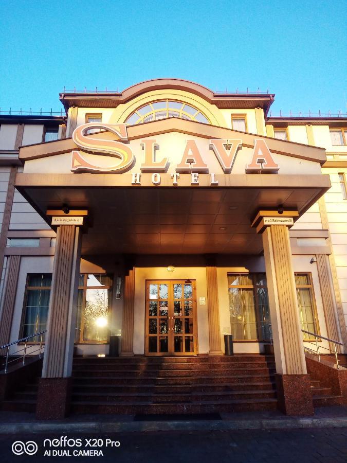Slava Hotel Zaporizhia Dış mekan fotoğraf