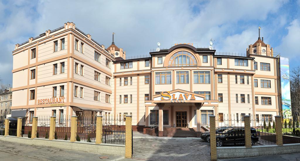 Slava Hotel Zaporizhia Dış mekan fotoğraf