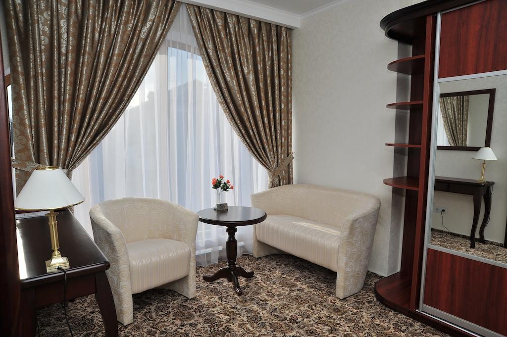 Slava Hotel Zaporizhia Dış mekan fotoğraf
