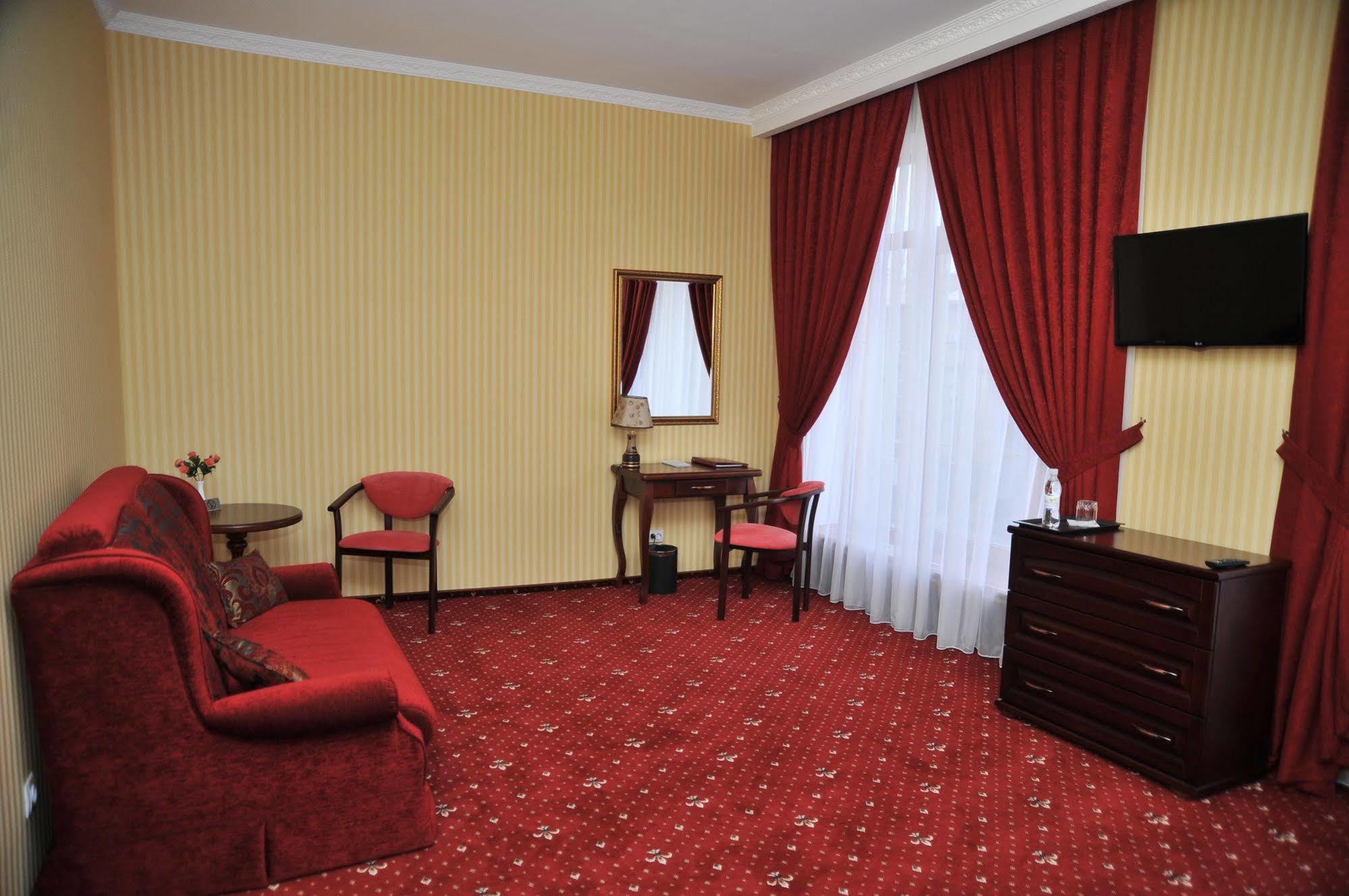 Slava Hotel Zaporizhia Dış mekan fotoğraf