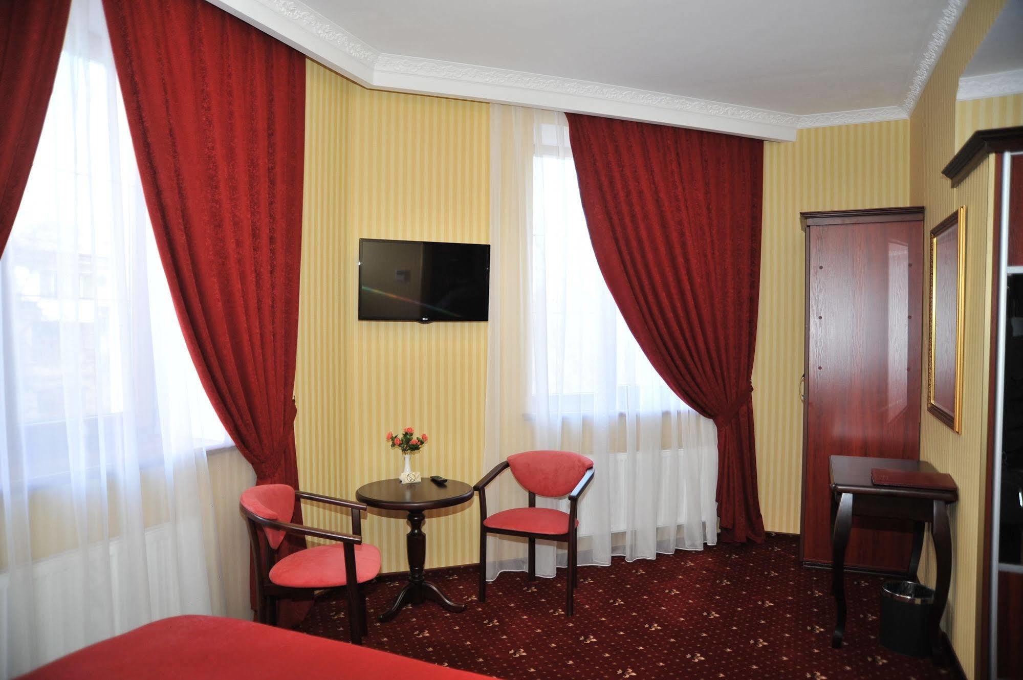 Slava Hotel Zaporizhia Dış mekan fotoğraf