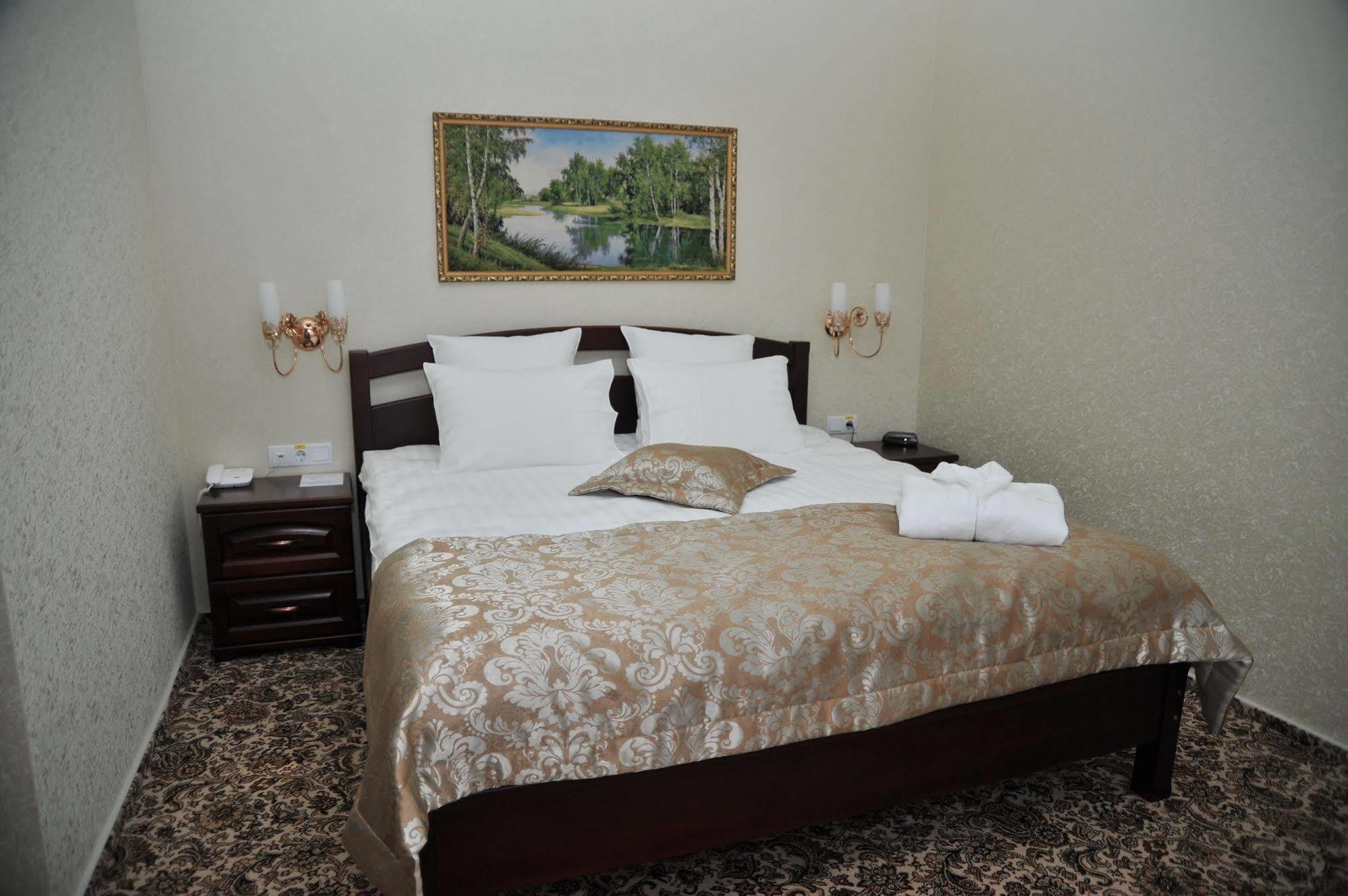 Slava Hotel Zaporizhia Dış mekan fotoğraf