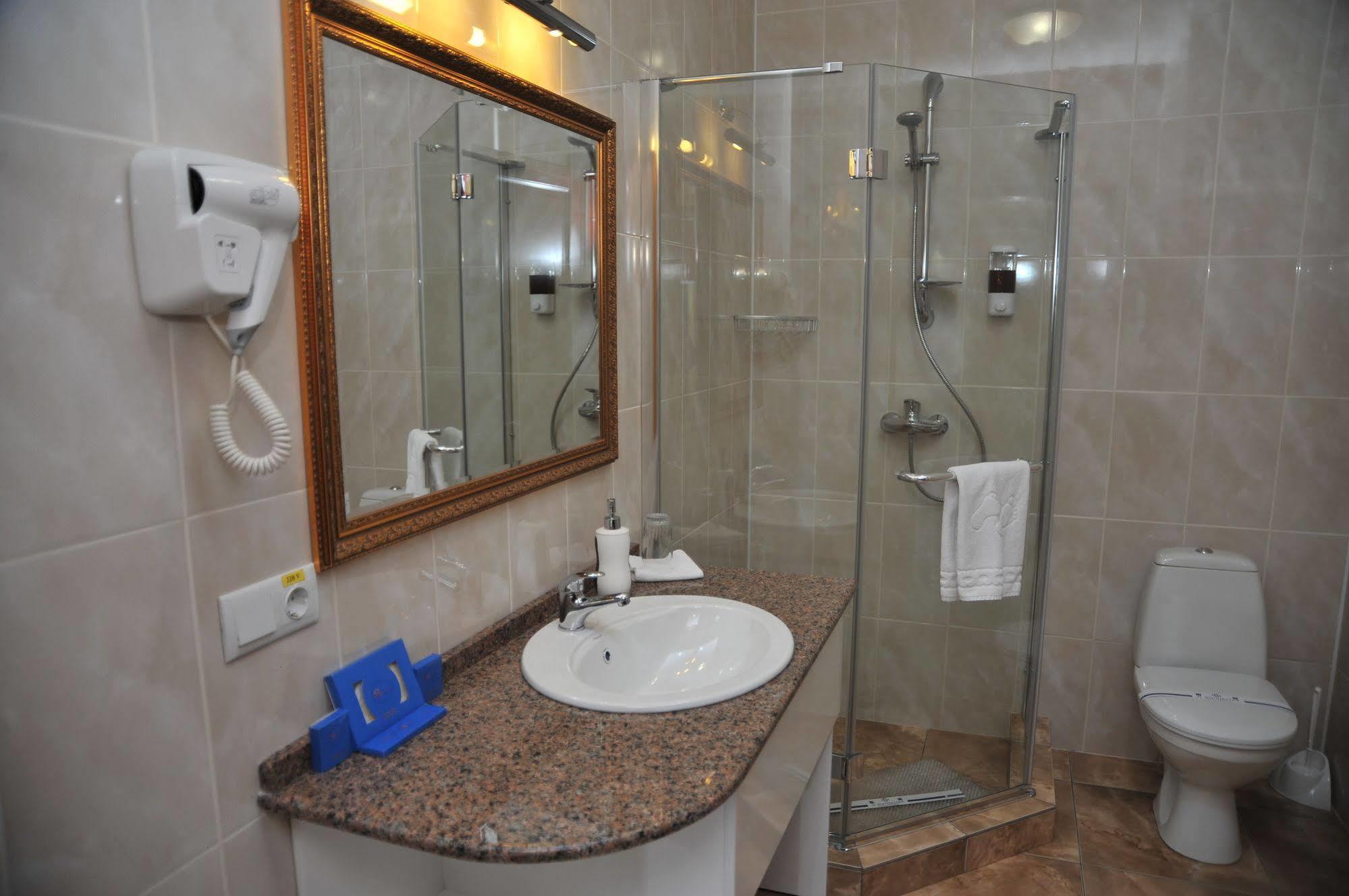 Slava Hotel Zaporizhia Dış mekan fotoğraf