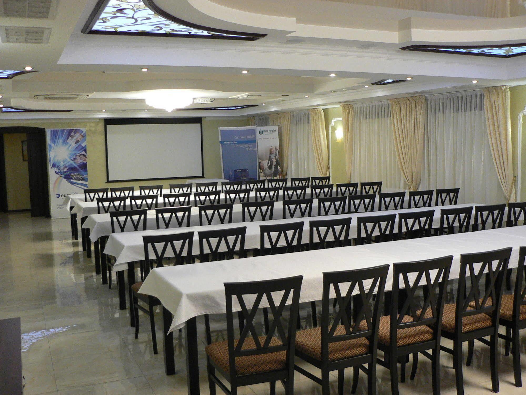 Slava Hotel Zaporizhia Dış mekan fotoğraf
