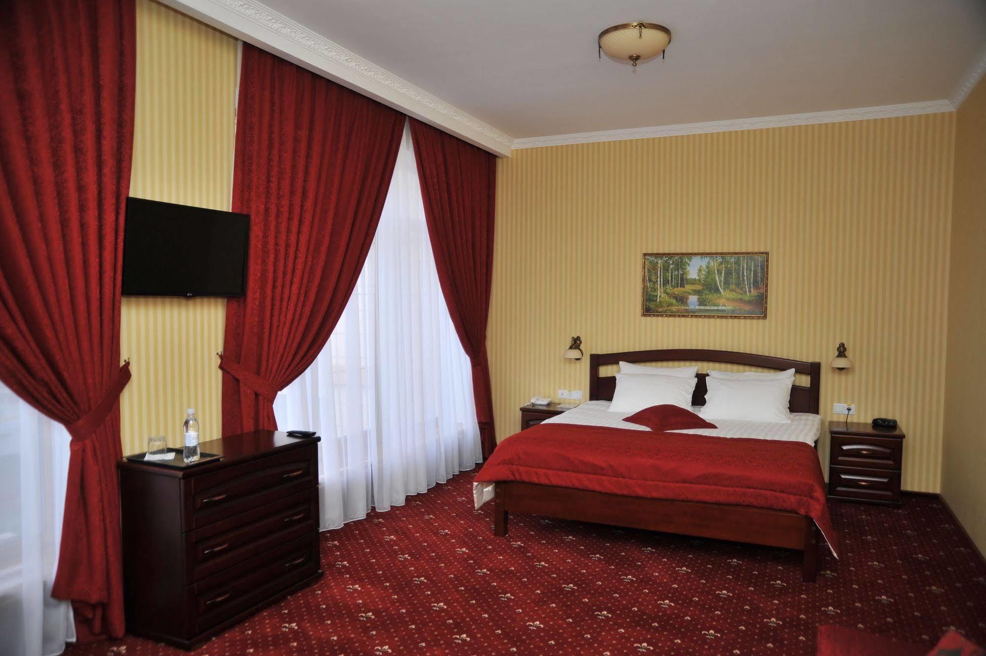 Slava Hotel Zaporizhia Dış mekan fotoğraf